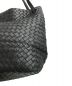 中古・古着 BOTTEGA VENETA (ボッテガベネタ) イントレチャート ミディアム ガルダバッグ ブラック：60000円