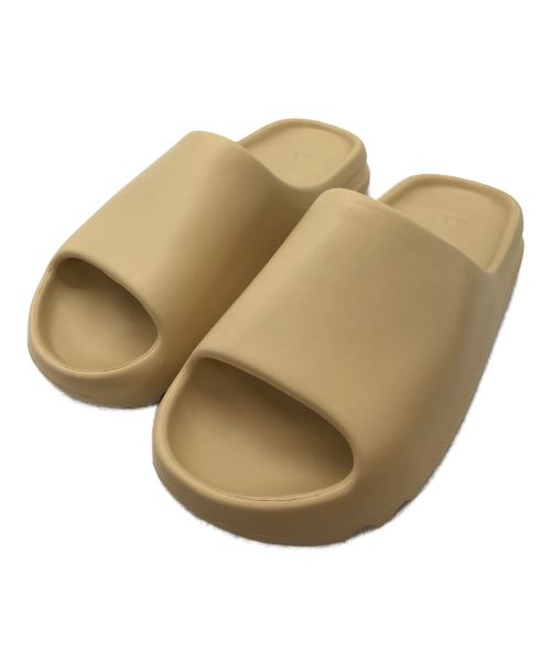 adidas（アディダス）adidas (アディダス) YEEZY Slide ベージュ / Desert Sand サイズ:US9.5/UK9/FR43の古着・服飾アイテム