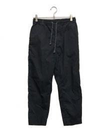 WHITE MOUNTAINEERING（ホワイトマウンテ二アニング）の古着「Tapered Cropped AP Pants」｜ネイビー