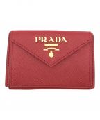 PRADAプラダ）の古着「3つ折り財布」｜レッド