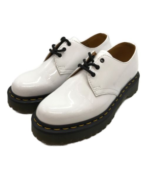 Dr.Martens（ドクターマーチン）Dr.Martens (ドクターマーチン) 3ホールエナメルシューズ ホワイト×ブラック サイズ:UK5（24㎝相当）の古着・服飾アイテム