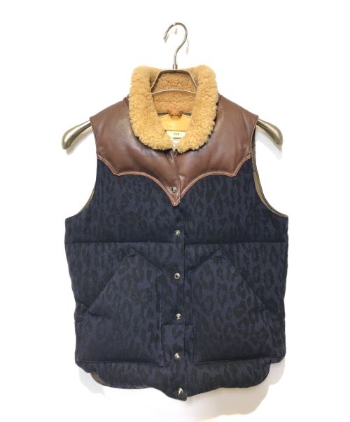 RockyMountainFeatherBed（ロッキーマウンテンフェザーベッド）RockyMountainFeatherBed (ロッキーマウンテンフェザーベッド) Hysteric Glamour (ヒステリックグラマー) ダウンベスト ネイビー×ブラウン サイズ:FREEの古着・服飾アイテム