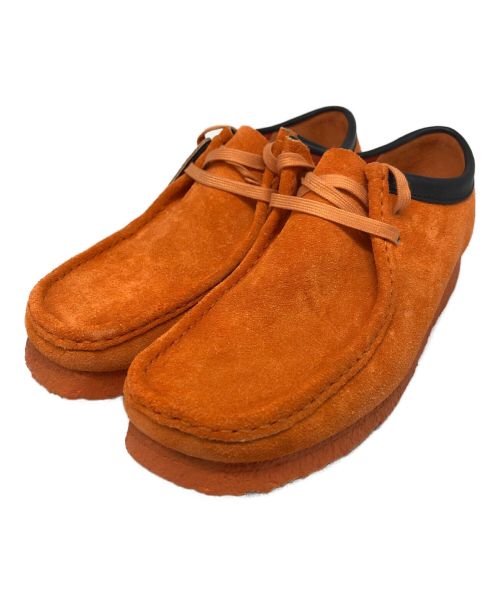 CLARKS（クラークス）CLARKS (クラークス) WALLABEE オレンジ×ブラック サイズ:27.5の古着・服飾アイテム