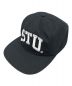 stussy（ステューシー）の古着「stu arch strapback cap」｜ブラック