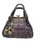 ANNA SUI（アナスイ）の古着「チャーム付ガマ口ハンドバッグ」｜パープル×ブラック