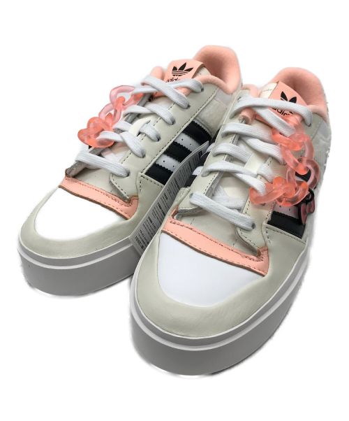 adidas（アディダス）adidas (アディダス) HELLO KITTY (ハローキティ) AND FRIENDS FORUM BONEGA/アンド　フレンズ　フォラム ボネガ ホワイト サイズ:23の古着・服飾アイテム