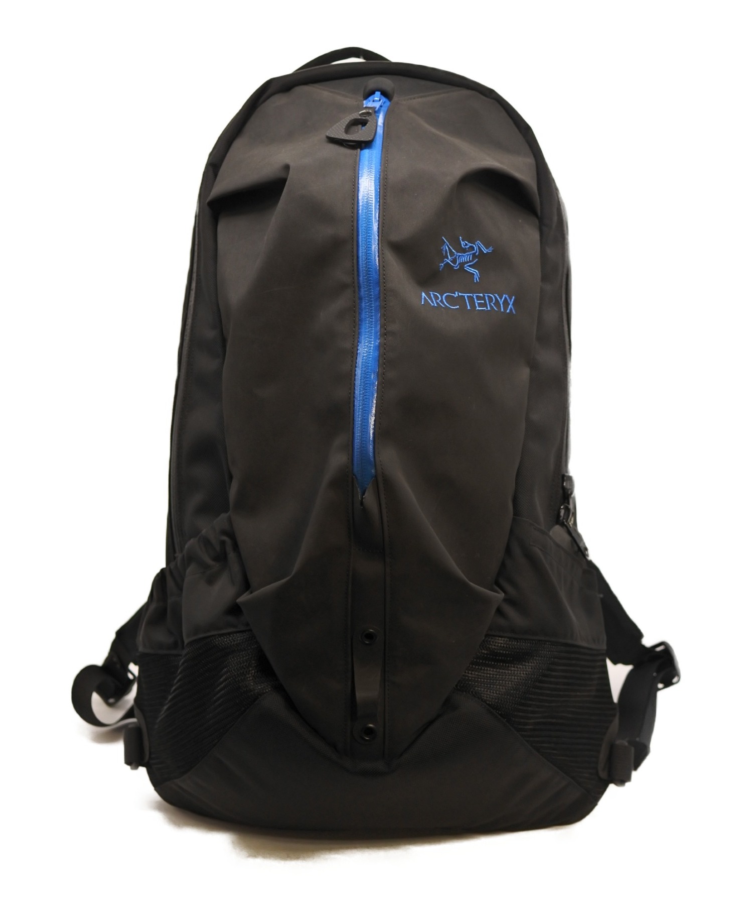 中古 古着通販 Arcteryx アークテリクス アロー 22 バックパック ブラック ブルー サイズ 下記参照 Arro 22 リュック ブランド 古着通販 トレファク公式 Trefac Fashion