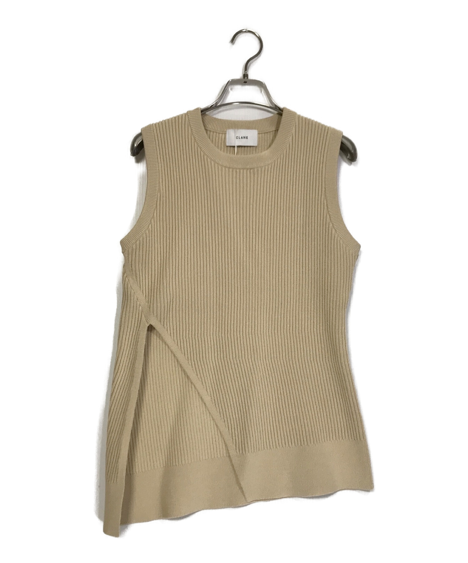 シルバー/レッド クラネ clane SLANT CUT NO SLEEVE KNIT TOPS