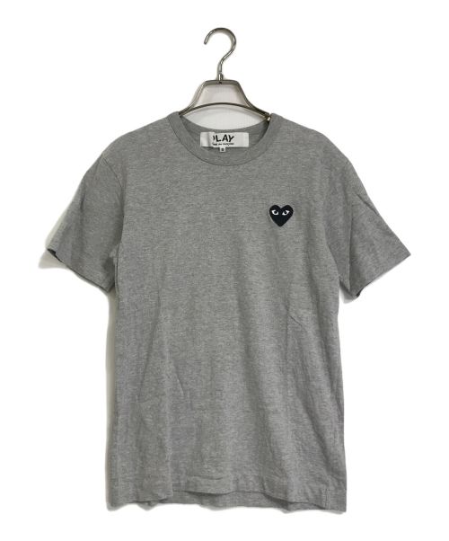 PLAY COMME des GARCONS（プレイ コムデギャルソン）PLAY COMME des GARCONS (プレイ コムデギャルソン) PLAY COMME des GARCONS　　ワンポイントT  AZ-T076 グレー サイズ:Sの古着・服飾アイテム