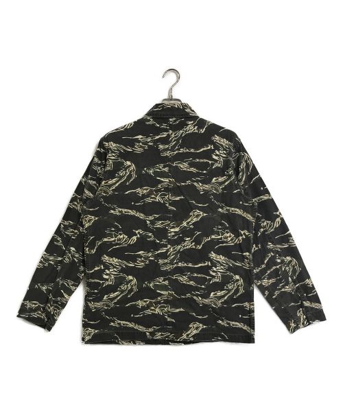 stussy（ステューシー）stussy (ステューシー) タイガーカモミリタリージャケット オリーブブラック サイズ:LARGEの古着・服飾アイテム