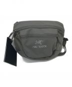 ARC'TERYX×BEAMSアークテリクス×ビームス）の古着「ショルダーバッグ/Arro Waistpack   ジッパー式フロントポケット」｜グレー