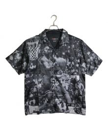 NIKE×A Ma Maniere（ナイキ×ア・マ・マニエール）の古着「JORDAN BRAND AS M J AMM SS TEE 総柄半袖シャツ　ジョーダン」｜グレー