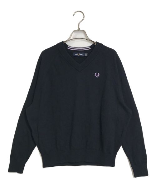 FRED PERRY（フレッドペリー）FRED PERRY (フレッドペリー) Vネックニット　ウール混ニット ブラック サイズ:UK10の古着・服飾アイテム