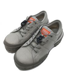 Onitsuka Tiger（オニツカタイガー）の古着「ローカットスニーカー HMR PEAK LO  厚底スニーカー  レディースシューズ」｜ライトグレー