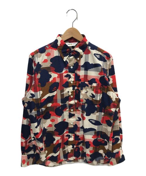 A BATHING APE（アベイシングエイプ）A BATHING APE (アベイシングエイプ) カモ柄ボタンダウンシャツ マルチカラー サイズ:Mの古着・服飾アイテム