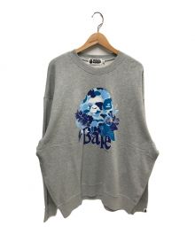 A BATHING APE（アベイシングエイプ）の古着「FLORA APE HEAD CREWNECK」｜グレー