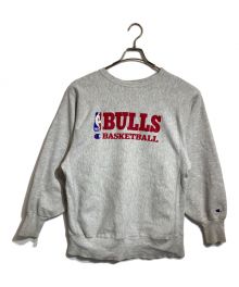 Champion（チャンピオン）の古着「BULLSリバースウィーブスウェット」｜グレー