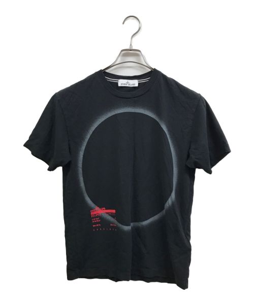 STONE ISLAND（ストーンアイランド）STONE ISLAND (ストーンアイランド) Solar Eclipse One ガーメントダイTシャツ ブラック サイズ:Mの古着・服飾アイテム