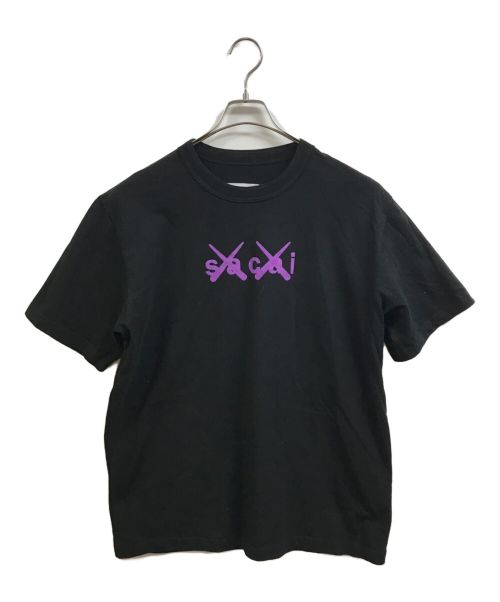 sacai（サカイ）sacai (サカイ) KAWS (カウズ) コラボプリントTシャツ ブラック×パープル サイズ:4の古着・服飾アイテム