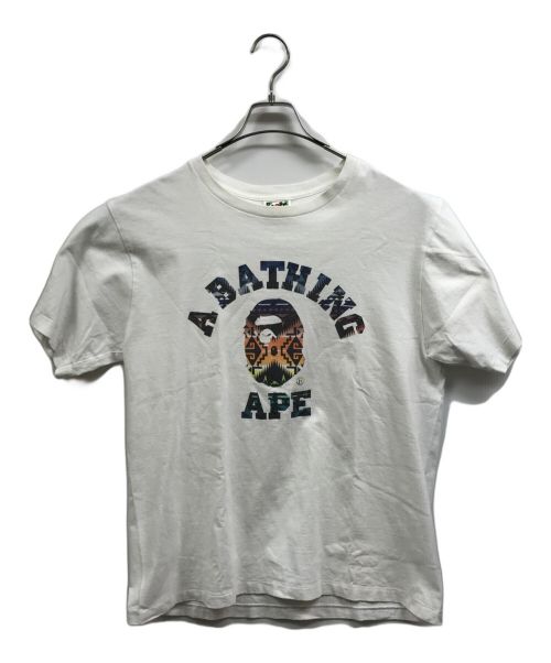 A BATHING APE（アベイシングエイプ）A BATHING APE (アベイシングエイプ) ネイティブ柄プリントTシャツ ホワイト サイズ:Lの古着・服飾アイテム