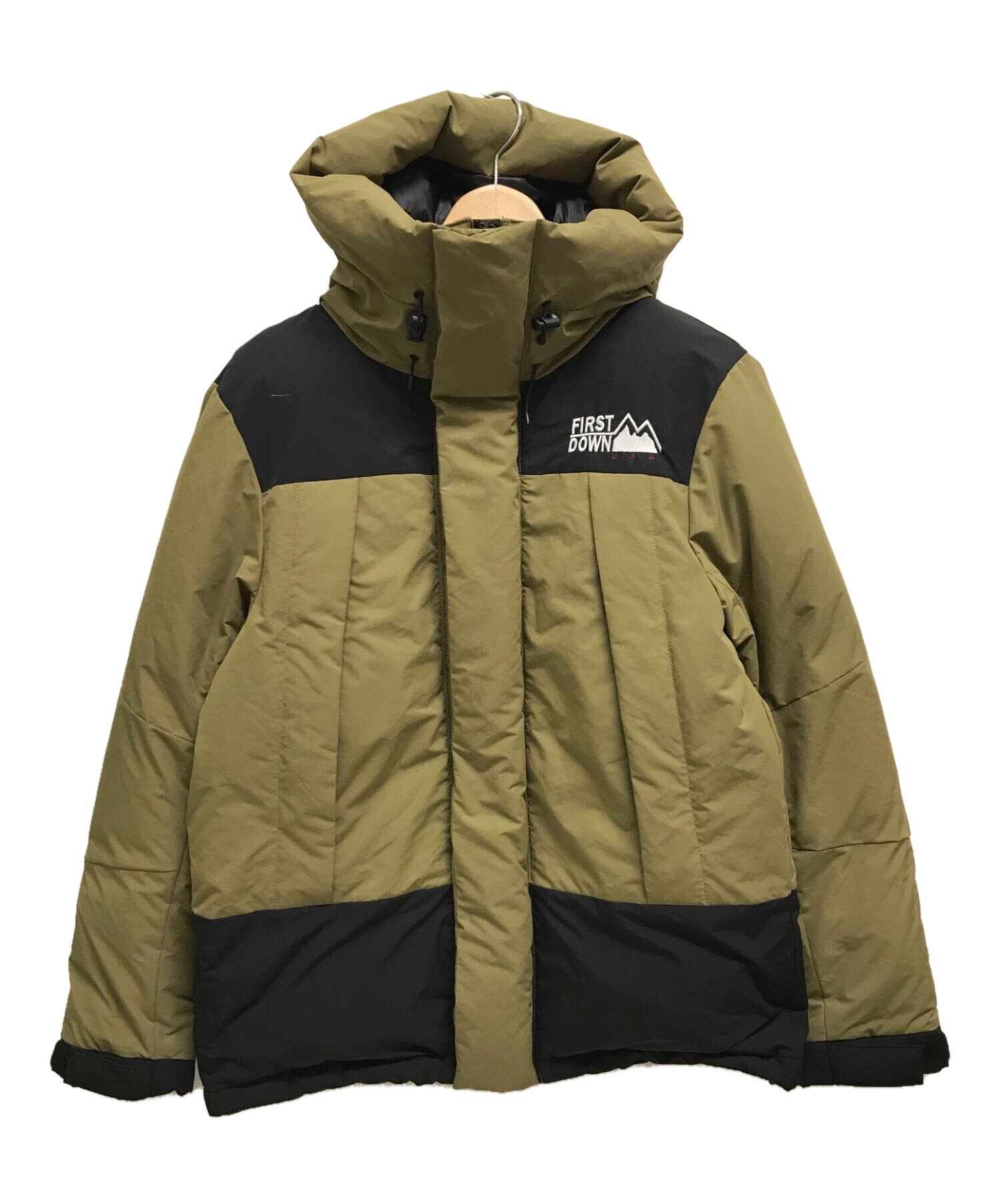 中古・古着通販】FIRST DOWN×FREAK'S STORE (ファーストダウン × フリークスストア) ダウンジャケット マウンテン オリーブ  サイズ:S｜ブランド・古着通販 トレファク公式【TREFAC FASHION】