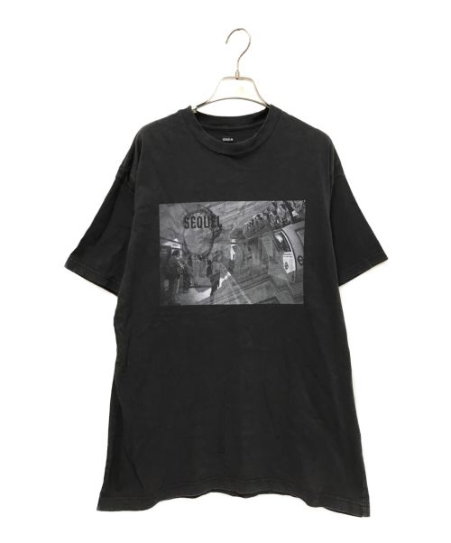 SEQUEL（シークエル）SEQUEL (シークエル) フォトプリントTシャツ ブラック サイズ:Mの古着・服飾アイテム
