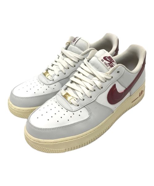 NIKE（ナイキ）NIKE (ナイキ) WMNS AIR FORCE 1 '07 SE ホワイト×レッド サイズ:28.5cmの古着・服飾アイテム