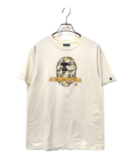 A BATHING APE（アベイシングエイプ）A BATHING APE (アベイシングエイプ) プリントTシャツ ベージュ サイズ:Sの古着・服飾アイテム