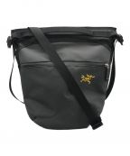 ARC'TERYXアークテリクス）の古着「ARRO 8 SHOULDER BAG　24019-119937　2019年モデル　ブラック」｜ブラック