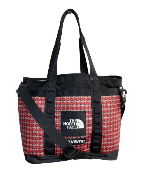 SUPREME（シュプリーム）Supreme (シュプリーム) THE NORTH FACE (ザ ノース フェイス) Studded Explore Utility Tote　トートバッグ　ブラックｘレッド ブラック×レッド サイズ:-の古着・服飾アイテム