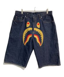 A BATHING APE（アベイシングエイプ）の古着「Shark Denim Shorts　001DSK301002M　シャークデニムショーツ」｜インディゴ