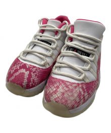 NIKE（ナイキ）の古着「Air Jordan 11 Low "Snakeskin Pink"　AH7860-106」｜ピンク×ホワイト