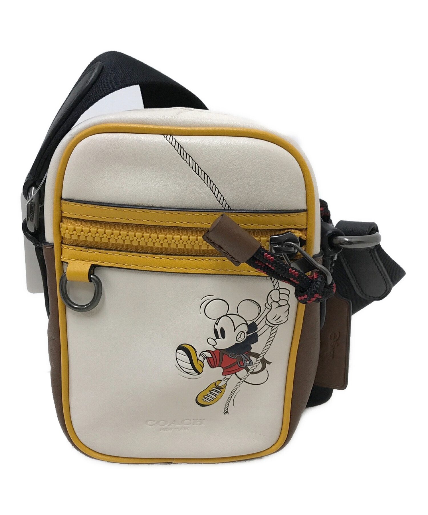 中古 古着通販 Coach Disney コーチ ディズニー ディズニーコラボショルダーバッグ ブラウン イエロー ブランド 古着通販 トレファク公式 Trefac Fashion