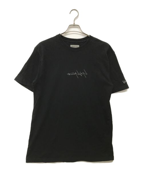 New Era（ニューエラ）New Era (ニューエラ) YOHJI YAMAMOTO (ヨウジヤマモト) 刺繍LOGO TEE ブラック サイズ:SIZE XLの古着・服飾アイテム