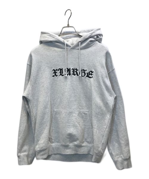 X-LARGE（エクストララージ）X-LARGE (エクストララージ) OLD ENGLISH PULLOVER HOODED SWEATSHIRT グレー サイズ:Sの古着・服飾アイテム