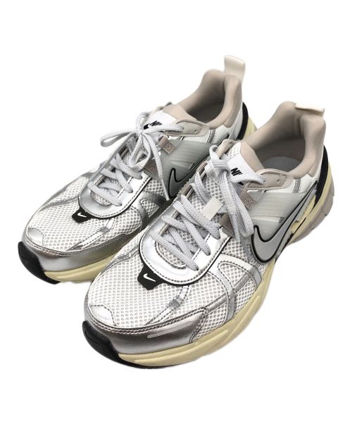 NIKE（ナイキ）NIKE (ナイキ) V2K RUN SUMMIT WHITE/METALLIC SILVER シルバー サイズ:US10の古着・服飾アイテム