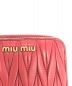 中古・古着 MIU MIU (ミュウミュウ) 2つ折り財布 レッド サイズ:表記なし：13800円