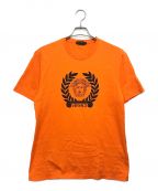 VERSACEヴェルサーチ）の古着「Laurel Logo Tee」｜オレンジ
