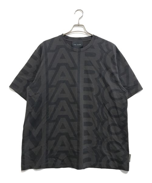 MARC JACOBS（マークジェイコブス）MARC JACOBS (マーク ジェイコブス) モノグラム総柄プリントTシャツ グレー サイズ:O/Sの古着・服飾アイテム