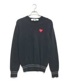 PLAY COMME des GARCONS（プレイ コムデギャルソン）の古着「Vネックニット」｜ブラック