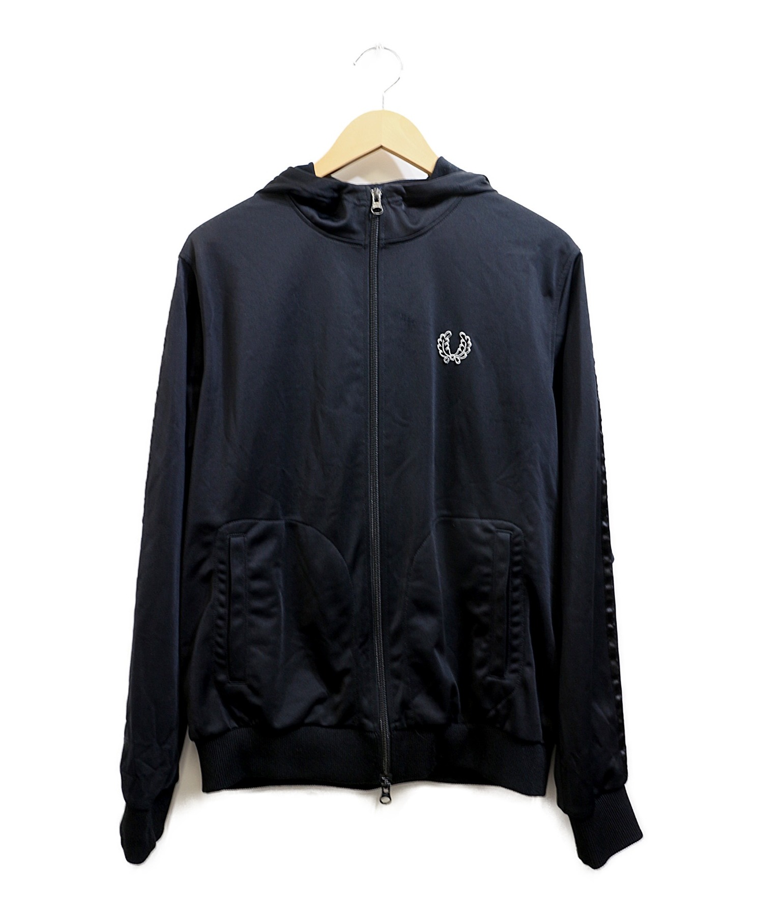 中古 古着通販 Fred Perry フレッドペリー ジップパーカー ブラック サイズ M F06 ブランド 古着通販 トレファク公式 Trefac Fashion