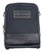 MARC JACOBSマークジェイコブス）の古着「ナイロンクロスボディバッグ」｜ブラック