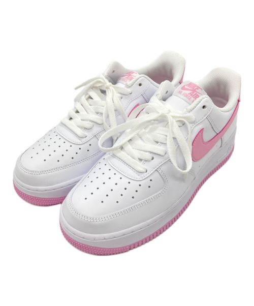 NIKE（ナイキ）NIKE (ナイキ) AIR FORCE 1 07 ローカットスニーカー ピンク×ホワイト サイズ:27の古着・服飾アイテム