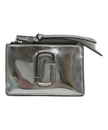 MARC JACOBS（マークジェイコブス）の古着「TOP ZIP MULTI WALLET」｜シルバー