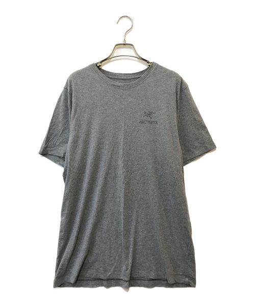 ARC'TERYX（アークテリクス）ARC'TERYX (アークテリクス) EMBLEM T-SHIRT グレー サイズ:Lの古着・服飾アイテム