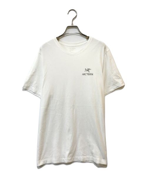 ARC'TERYX（アークテリクス）ARC'TERYX (アークテリクス) EMBLEM T-SHIRT ホワイト サイズ:Lの古着・服飾アイテム