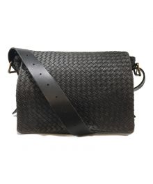 BOTTEGA VENETA（ボッテガベネタ）の古着「イントレチャートショルダーバッグ」｜ブラウン