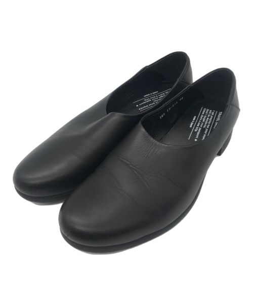 TRAVELSHOES by chausser（トラベルシューズバイショセ）TRAVELSHOES by chausser (トラベルシューズバイショセ) SLIP-ON ブラック サイズ:40（25cm）の古着・服飾アイテム