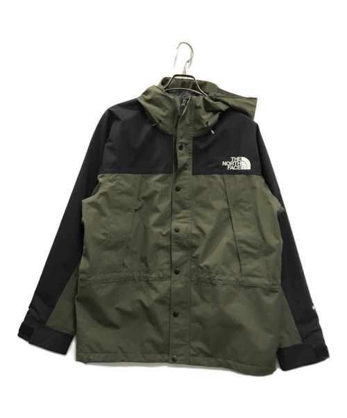 THE NORTH FACE（ザ ノース フェイス）THE NORTH FACE (ザ ノース フェイス) マウンテンライトジャケット ブラック×カーキ サイズ:L	の古着・服飾アイテム