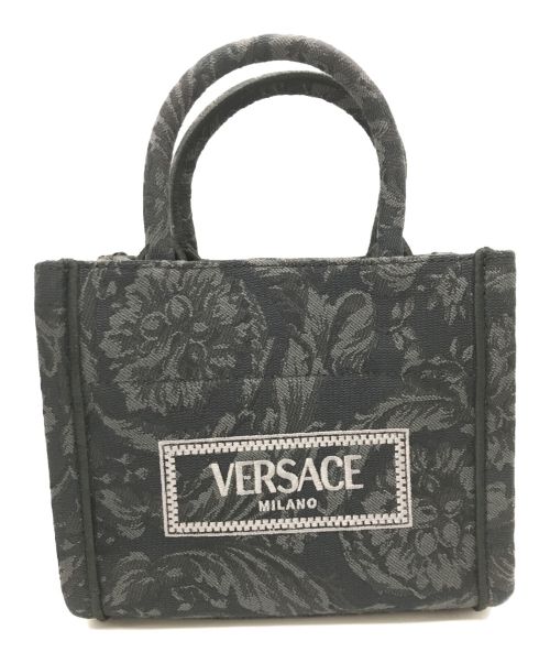 GIANNI VERSACE（ジャンニ・ヴェルサーチ）GIANNI VERSACE (ジャンニ・ヴェルサーチ) バロッコ アテナ ミニトートバッグ グレーの古着・服飾アイテム